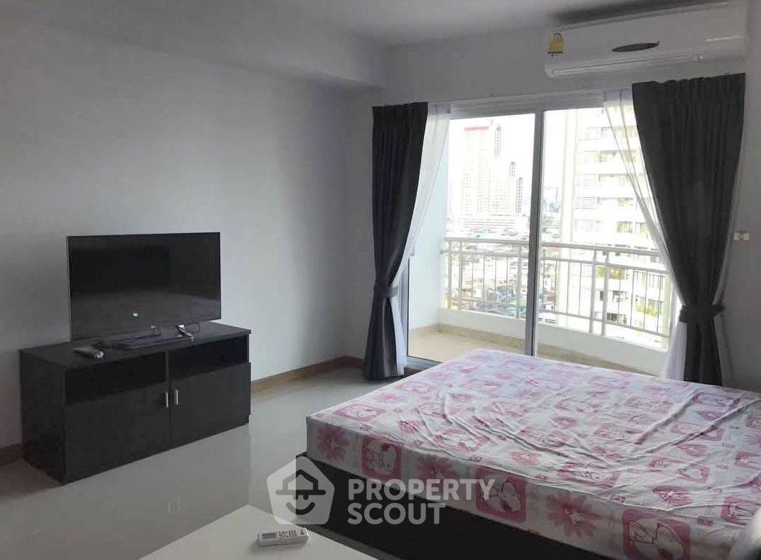 picture 1-BR Condo at Supalai River Resort Charoen Nakhon in Samre (ID 2349599) - 1/9