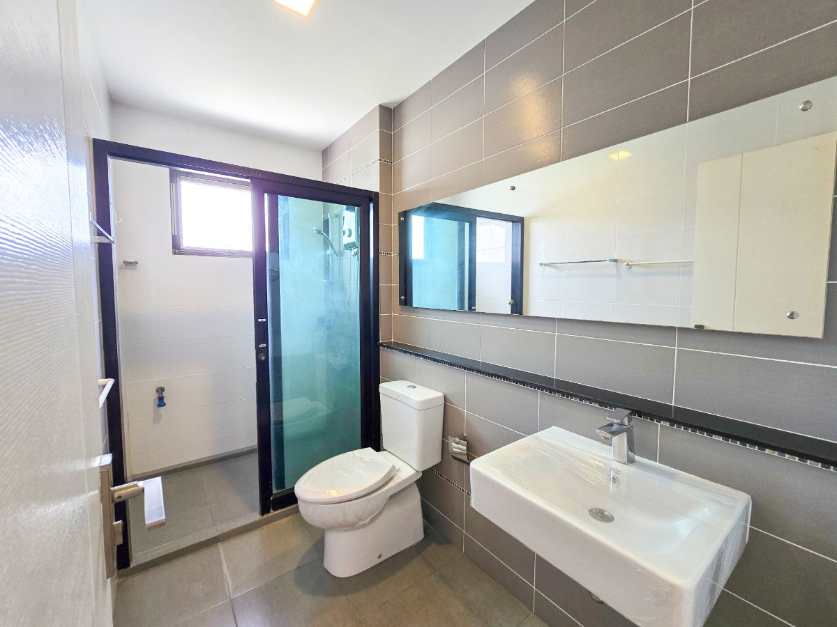 picture For sale, single house, Manthana Srinakarin-Bangna, size 52 sq.w., usable area 165 sq.m., beautiful plot, no one behind the house, ready to move in - 14/20