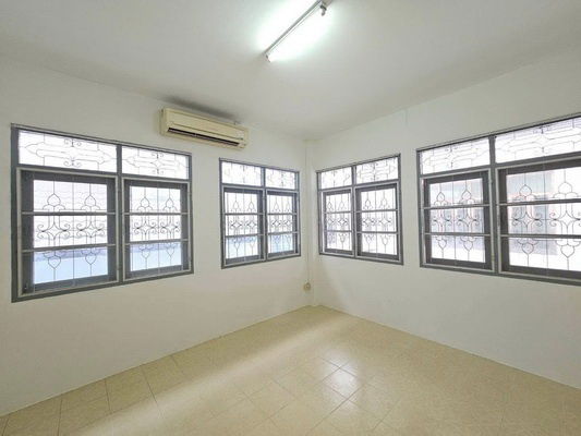 picture FOR RENT TOWNHOUSE CHARANSANITWONG 13 / 2 bedrooms 2 bathrooms / 22 Sqw. 120 Sqm. **15,000** CLOSE TO MRT CHARAN 13 STATION - 5/11