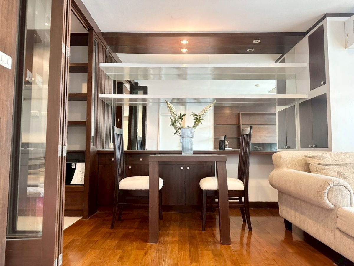 picture BC298 Condo for rent The Royal Place 2 - 3/10