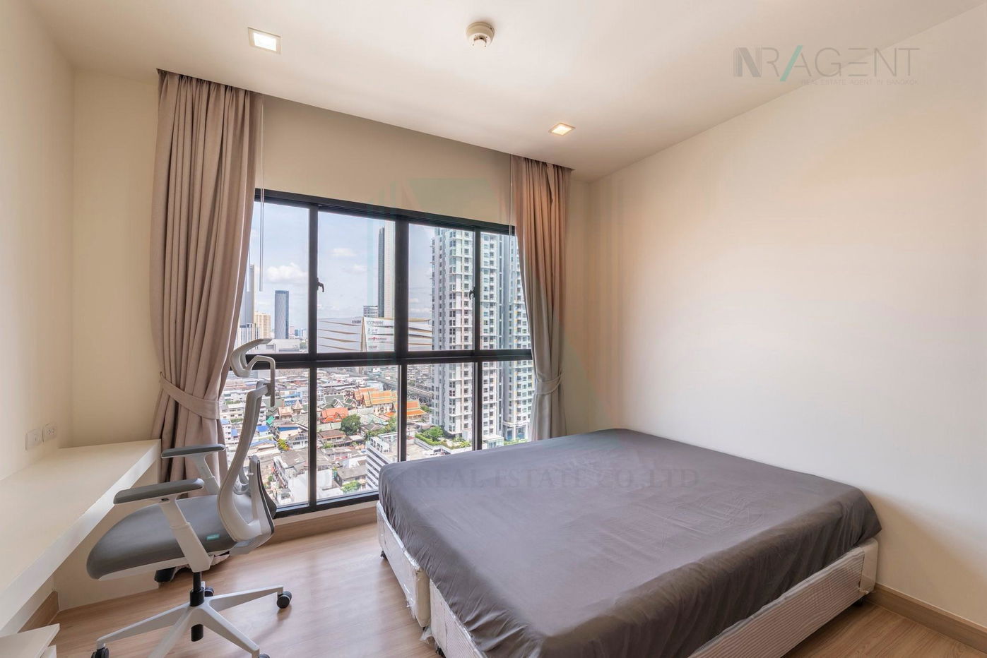 picture 📌 For Rent Condo URBANO ABSOLUTE SATHON - TAKSIN Building 1, Floor 21,2 bed room, Room size 74 sqm - 5/8