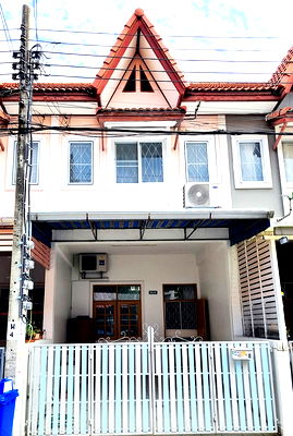 ทาวน์โฮม เขตหลักสี่ : ขายทาวน์เฮ้าส์ ขนาด 16 ตร.วา 2 ชั้น หมู่บ้านร่มเย็นการเคหะ ซ.แจ้งวัฒนะ12