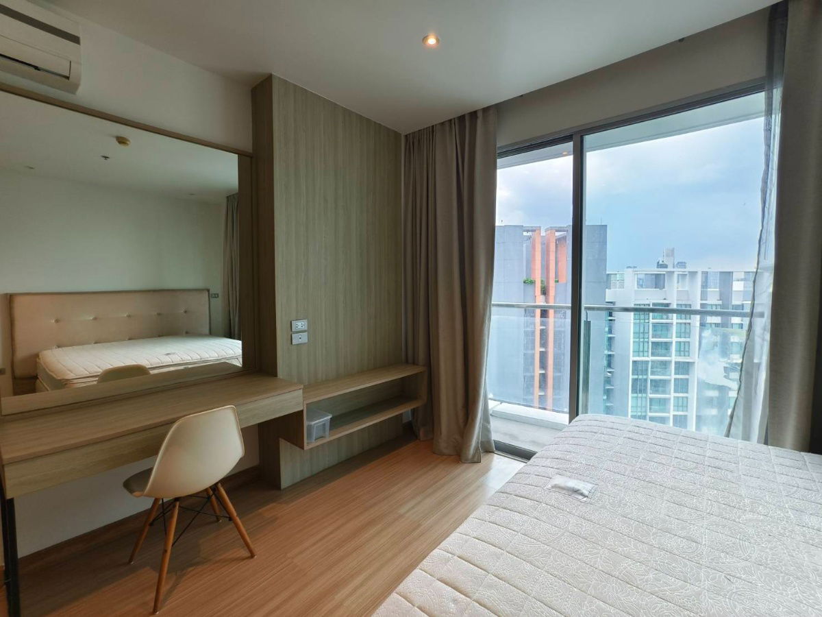 รูป คอนโดให้เช่า : SkyWalk Residences ( สกาย วอล์ค เรสซิเดนซ์)  ((BTS Phra Khanong  )) MK-02  line @livingbkk - รูปที่ 4/7