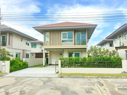 รพ. บางเสาธง 2 กม.คฤหาสน์ ABAC บางนา 3.7กม. ให้แสนสิริ 2 ชั้น บ้านเปล่า สภาพใหม่ 50 ตร.วา 200 ตร.ม. .3 นอน 2 น้ำ ถ.บางนา-ตราด