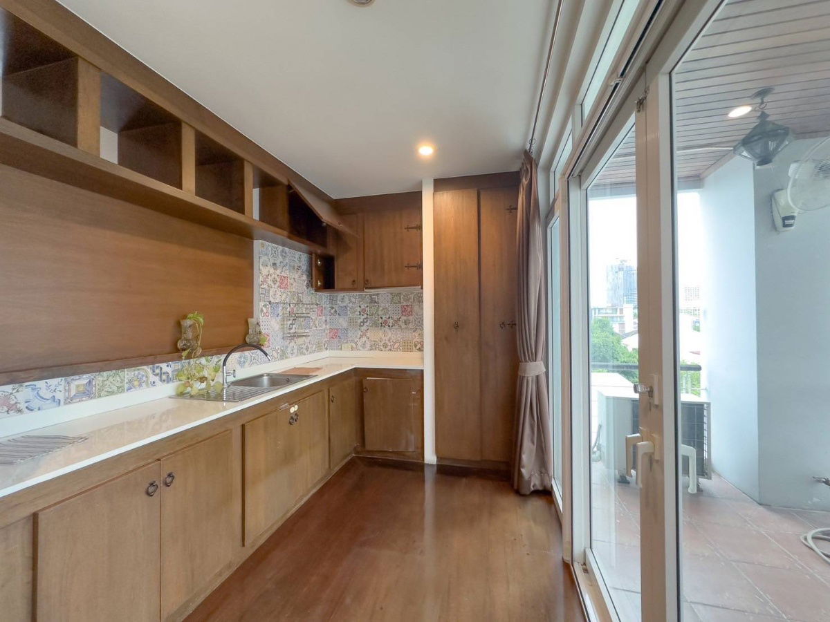 รูป ขายบ้านเดี่ยวเอกมัย สุขุมวิท63 ที่ดิน193ตร.ว บ้านหลังใหญ่ 7ชั้น พื้นที่ใช้สอย2,800 ตร.ม ที่จอดรถเยอะ ใกล้ BTSเอกมัย ทองหล่อ อาคารสำนักงาน 0879074045 - รูปที่ 18/19