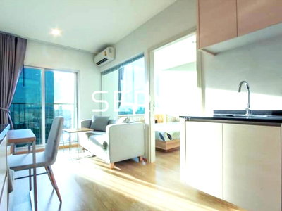 ขายคอนโด : Bright & Nice 1 Bed Good Location  High Fl. MRT Thailand Cultural Centre 80 m. / Condo For Sale-Noble Revolve Ratchada 1