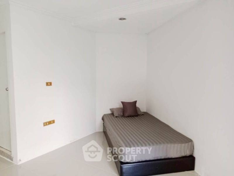 picture 2-BR Condo at The Waterford Park Sukhumvit 53 Condominium near BTS Thong Lor (ID 1824450) - 10/12