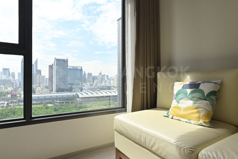 Great Price, Prime Location, Dont Miss Out!! Life Asoke - Rama 9 near MRT Rama 9 Station