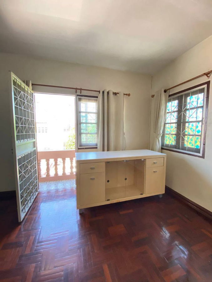 รูป ให้เช่าบ้าน ให้เช่าบ้านเดี่ยว หมู่บ้านพรไพลิน 5 ซอยอ่อนนุช 16 ติดถนนสุขุมวิท 77 ใกล้รถไฟฟ้าBTSอ่อนนุช ขนาด 65 ตรว. พื้นที่ใช้สอย 200 ตรม.  - รูปที่ 49/49