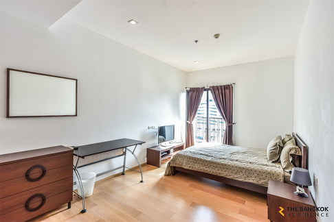 Noble Reform New Experience with a Condo in Prime Location near BTS Ari