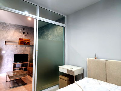 คอนโด ม.มหิดล ศาลายา : ขายคอนโด Zelle Salaya สภาพดี ตึก 3 ชั้น 7 ระเบียงทิศใต้ ลมเข้าดีมากครับ