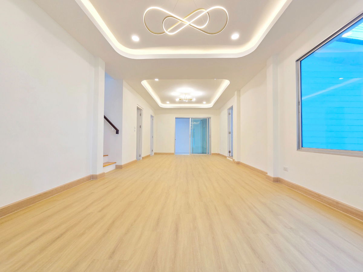 รูป [For Sale] ขายด่วน! 🔥 บ้านเดี่ยว 4 นอน เอโทล มัลดีฟส์ ปาล์ม (Atoll Maldives Palms) หลังริม รีโนเวทใหม่ทั้งหลัง พร้อมอยู่ทันที! ใกล้ Mega Bangna - รูปที่ 4/40