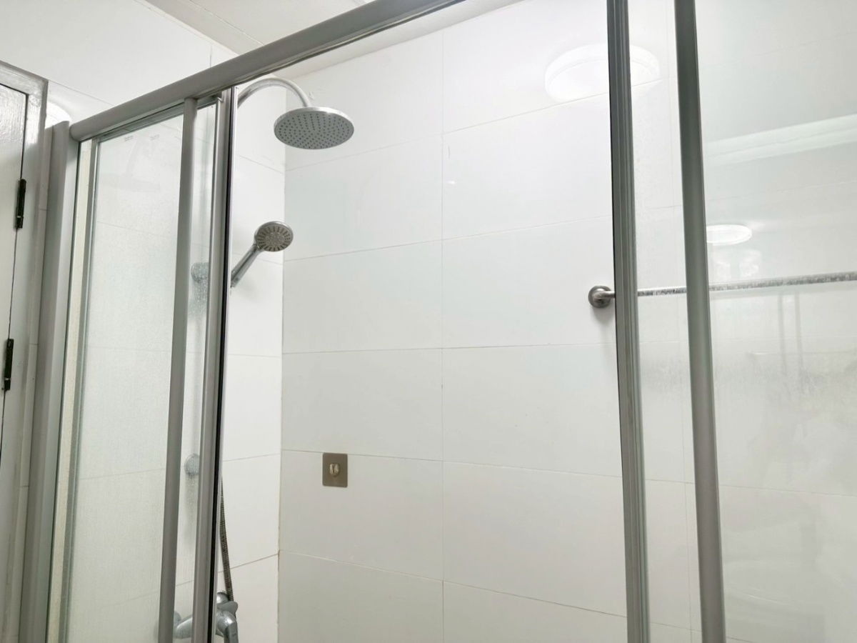 picture BC298 Condo for rent The Royal Place 2 - 10/10