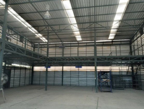 รูป  ให้เช่า โกดัง พร้อมสำนักงาน พื้นที่ 500 ตารางเมตร ซอยท่าอิฐ หลังตลาดท่าอิฐ เมืองนนทบุรี / ใกล้สถานีรถไฟฟ้าบางรักน้อย รถหกล้อ สิบล้อ เข้าออกได้ - รูปที่ 4/11