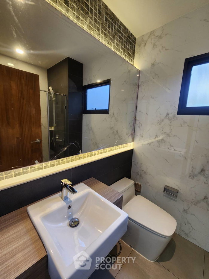 รูป บ้านเลี้ยงสัตว์ได้ 4 ห้องนอน Tararom Private Residence Ramkhamhaeng 9 ใกล้ ARL รามคำแหง (ID 2352412) - รูปที่ 16/34