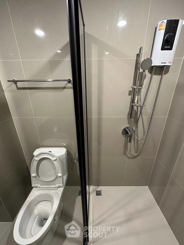 picture 2-BR Condo at XT Huaikhwang near MRT Huai Khwang (ID 2351382) - 8/9