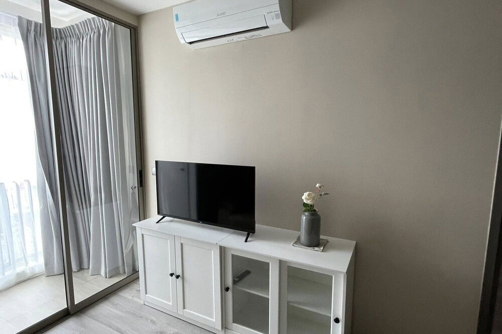 picture Rent !! high floor 34+, South Facing, Luxurious project!!🔥Code C20251000050...Rhythm Ekkamai Estate, 1 bed, 1 bath, furnished, ready to move in 📣📣 - 4/8