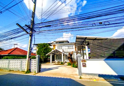 เช่าบ้านเดี่ยว สำนักงานขนส่งจังหวัดเชียงใหม่ : ให้เช่าบ้านเดียว 2 ชั้น พื้นที่ 122 ตารางวา 