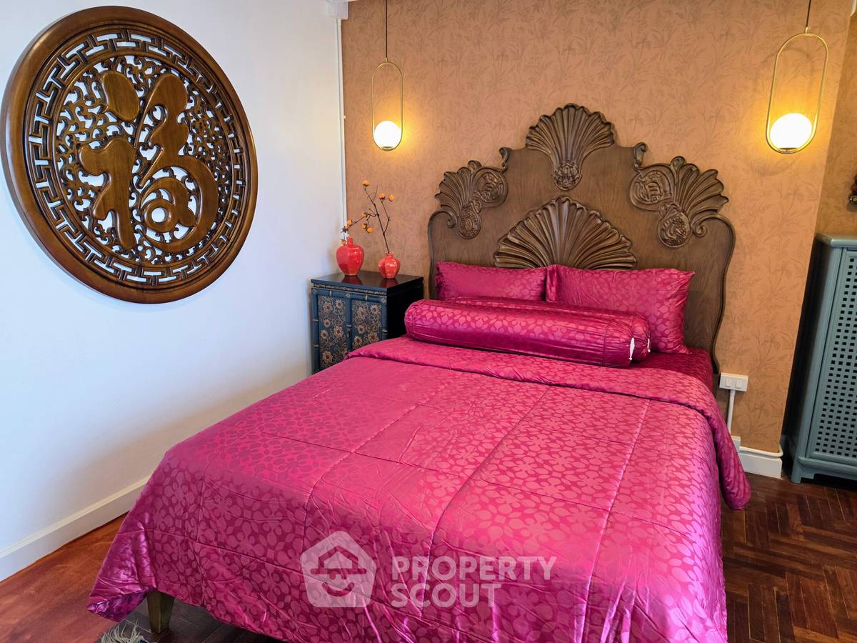 picture 2-BR Condo at Sribumpen Condo Home near MRT Khlong Toei (ID 2350936) - 4/22