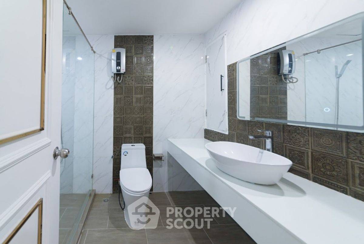 รูป คอนโด 3-ห้องนอน ที่ ดีเอส ทาวเวอร์ 1 ใกล้ BTS พร้อมพงษ์ (ID 2350488) - รูปที่ 9/11