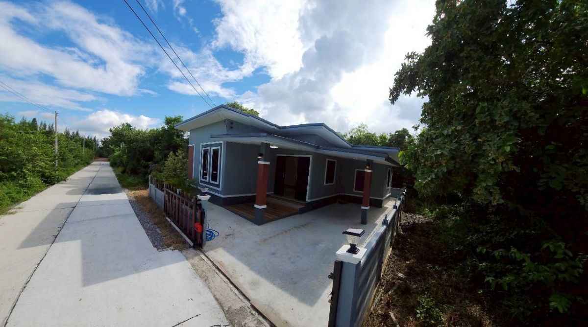 picture Newly built house for building a new home | Near Motorway M6 | 50 sq m | (1.5 million baht)  - 2/30
