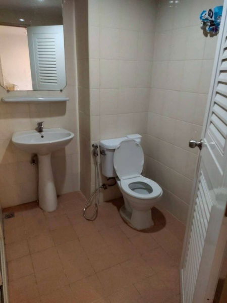 picture For sale Ladda Place Condo, Sriracha, fully furnished with furniture - 9/10