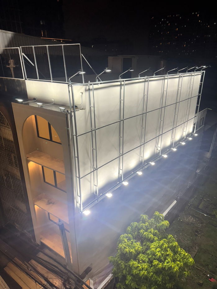 picture Prime Sukhumvit Location! Rent 4.5-Floor Shophouse Near BTS Punnawithi | Ideal for Office/Showroom (Free Ad Space) - 24/24