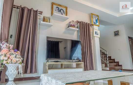 รูป ขายบ้านเดี่ยว มีสระว่ายน้ำ ม.เย็นสิริ อ.เมืองร้อยเอ็ด หลังใหญ่ แถมเฟอร์นิเจอร์ทั้งหลัง พร้อมอยู่ - รูปที่ 8/12