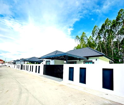 บ้านเดี่ยว ทิฟฟานี่โชว์ พัทยา  : บ้ารเดี่ยวสร้างใหม่พัทยาเหนือมีพื้นที่ลงสระว่ายน้ำได้