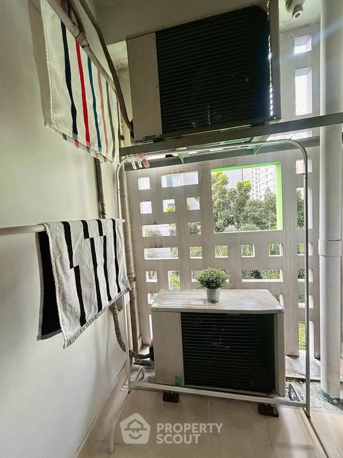 picture 1-BR Condo At I-Biza Condominium RCA, Bang Kapi (ID 2339681) - 6/12