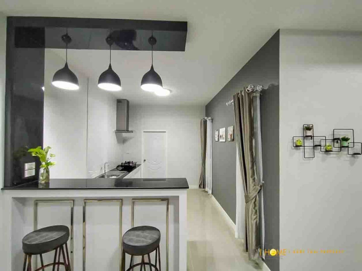 picture  A house for rent with 3 bedrooms,2 toilets,  and 1 kitchen. - 8/31