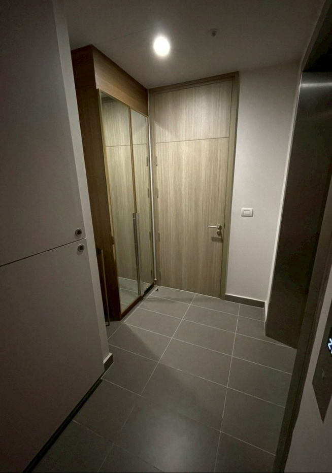picture Noble Ploenchit 1-BR Condo for Rent. Fully Furnished + Electrical Appliances. BTS Skywalk Direct to Condo. 🚆 BTS Ploenchit - 13/15