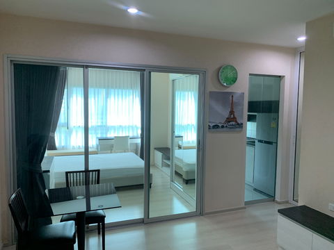Condo for rent: Life Ratchadapisek **Large room, fully furnished, Near MRT Huai Khwang, Line ID: @ppagent