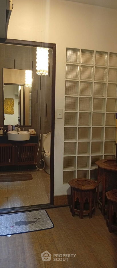 picture 3-BR Townhouse in Chong Nonsi (ID 2353473) - 19/23