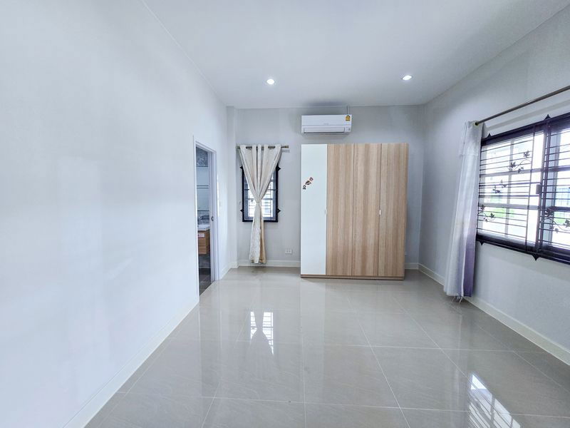 รูป ขาย บ้านเดี่ยวชั้นเดียว มบ. เดอะ มิลตัน ปลวกแดง-มาบยางพร 50ตรว. บ้านสวย เพื่อนบ้านดี ฟรีของแถมในบ้านหลายรายการ - รูปที่ 7/20