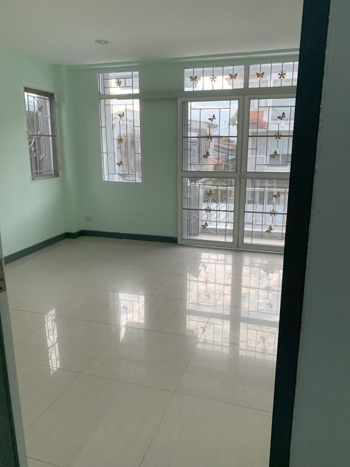 รูป โฮมออฟฟิศ นวมินทร์! ให้เช่า ทาวน์โฮมหลังมุม [4 ห้องนอน] | ทำเลทอง ใกล้ ร.ร.บดินทร 2 / รพ.สินแพทย์ - รูปที่ 11/21