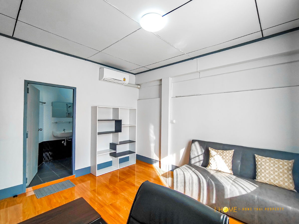 picture A house for rent with 5 bedrooms,2 toilets,  and 1 kitchen. - 30/31