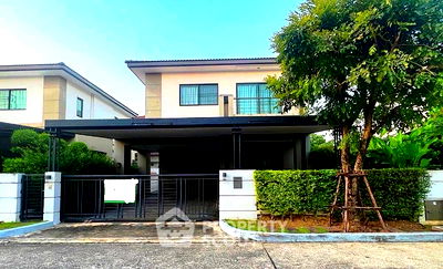 Houses for sale : 3-BR House at Centro Ramindra 109 in Bang Chan (ID 1529947)