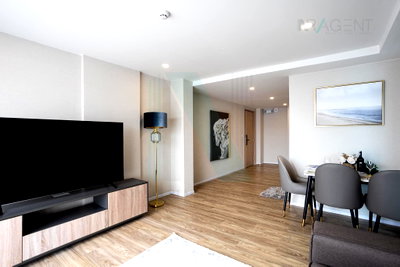 Condos for rent : For Rent Condo BLOSSOM CONDO @ SATHORN-CHAROENRAT Building E, Floor 5,2 bed room, Room size 75.00 sqm