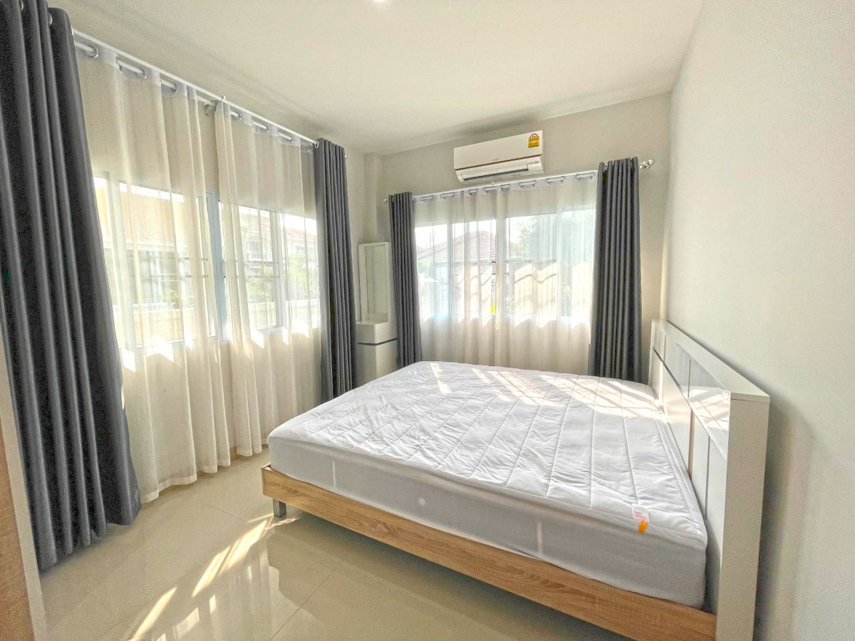 picture A detached house with 2 bedrooms and 2 toilets. - 10/19
