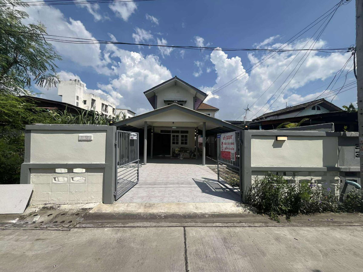 picture For Rent single house or home offce on Theprak near BTS and Donmuang Airport  - 1/12