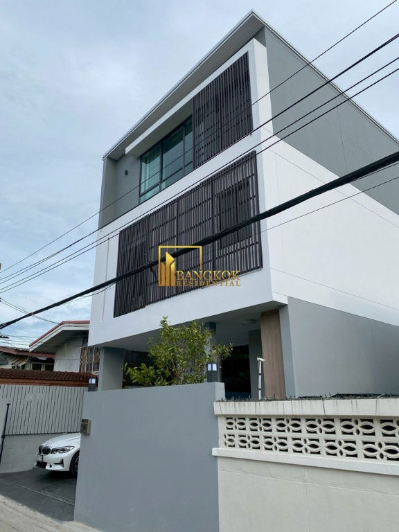 picture Modern 4 Bedroom Pool Villa For Rent in Phra Khanong Area - BR28298SH - 14/14