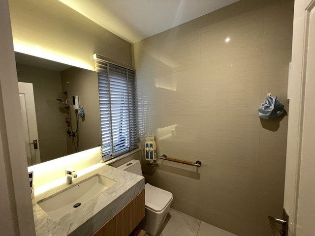 picture For Sale   Bangkok Boulevard Rama 5 - 34/39