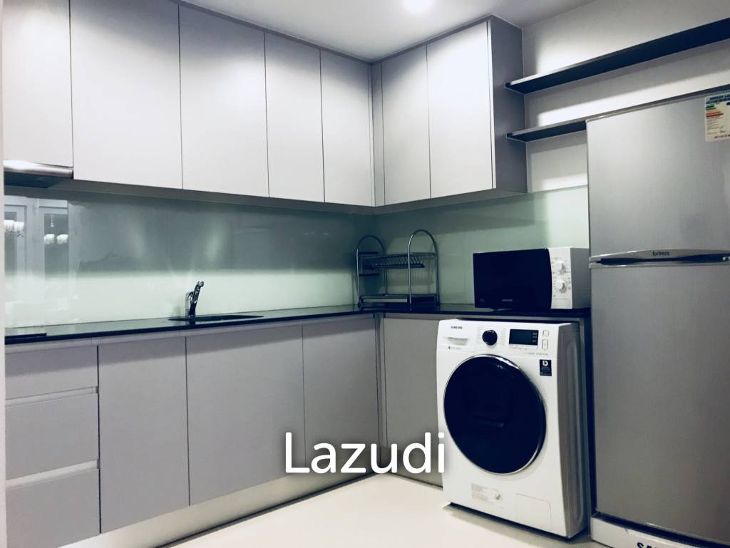 รูป Luxury Condo in Khlong Toei Nuea, Bangkok - รูปที่ 2/10