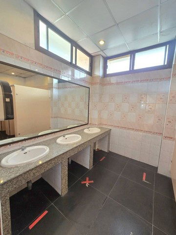 picture FOR RENT  OFFICE PROPERTY  125000 BAHT per MONTH - 28/29