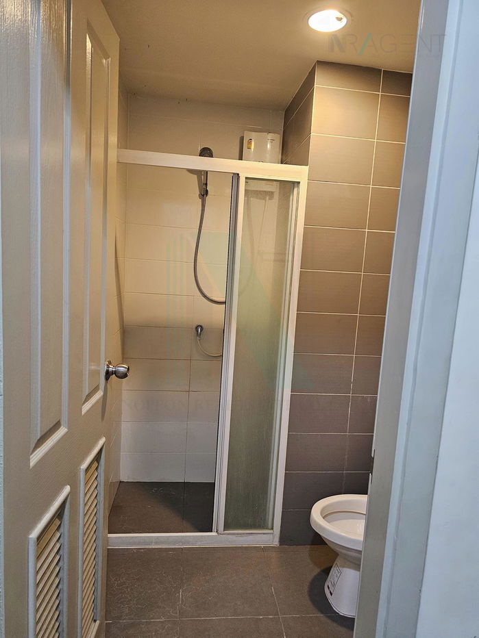 picture 🎊 For rent condo B-LOFT LITE SUKHUMVIT 115 Building 1, Floor 8,1 bed room, Room size 32 sqm - 4/8