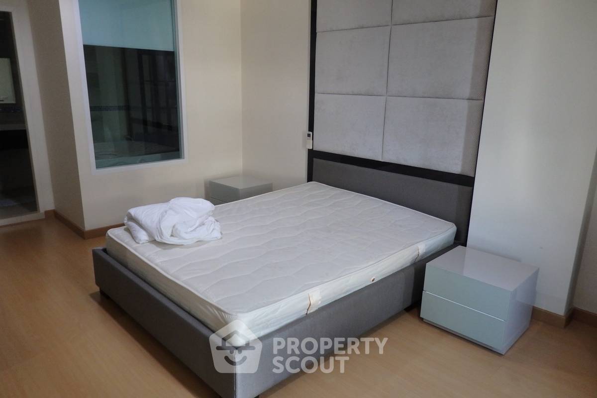 picture 2-BR Condo at Life @ Sukhumvit 67 near BTS Phra Khanong (ID 886094) - 5/10