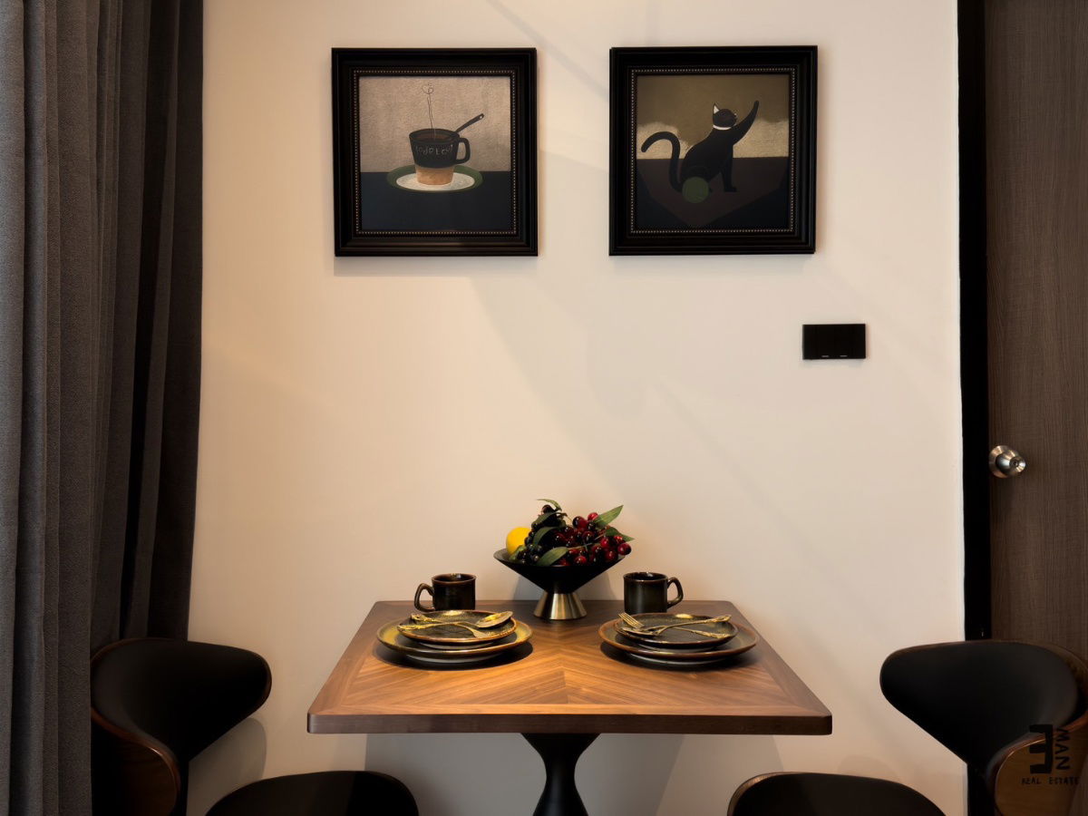 picture Condo for sale with   1 bedroom, 1 bathroom and   1 kitchen.    - 4/20