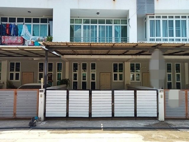 picture FOR SALE TOWNHOUSE PROPERTY 3400000 BAHT. - 1/8