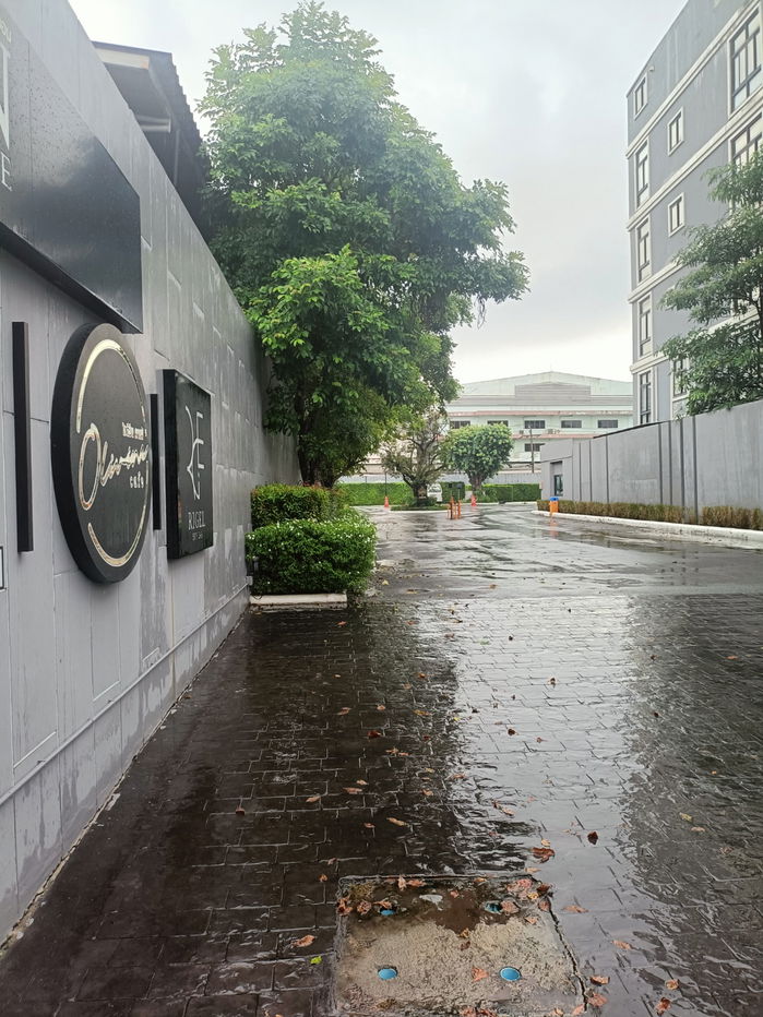 picture 📢 URGENT RENTAL: PRIME 200 SQM COMMERCIAL SPACE IN BANGNA - 2/6